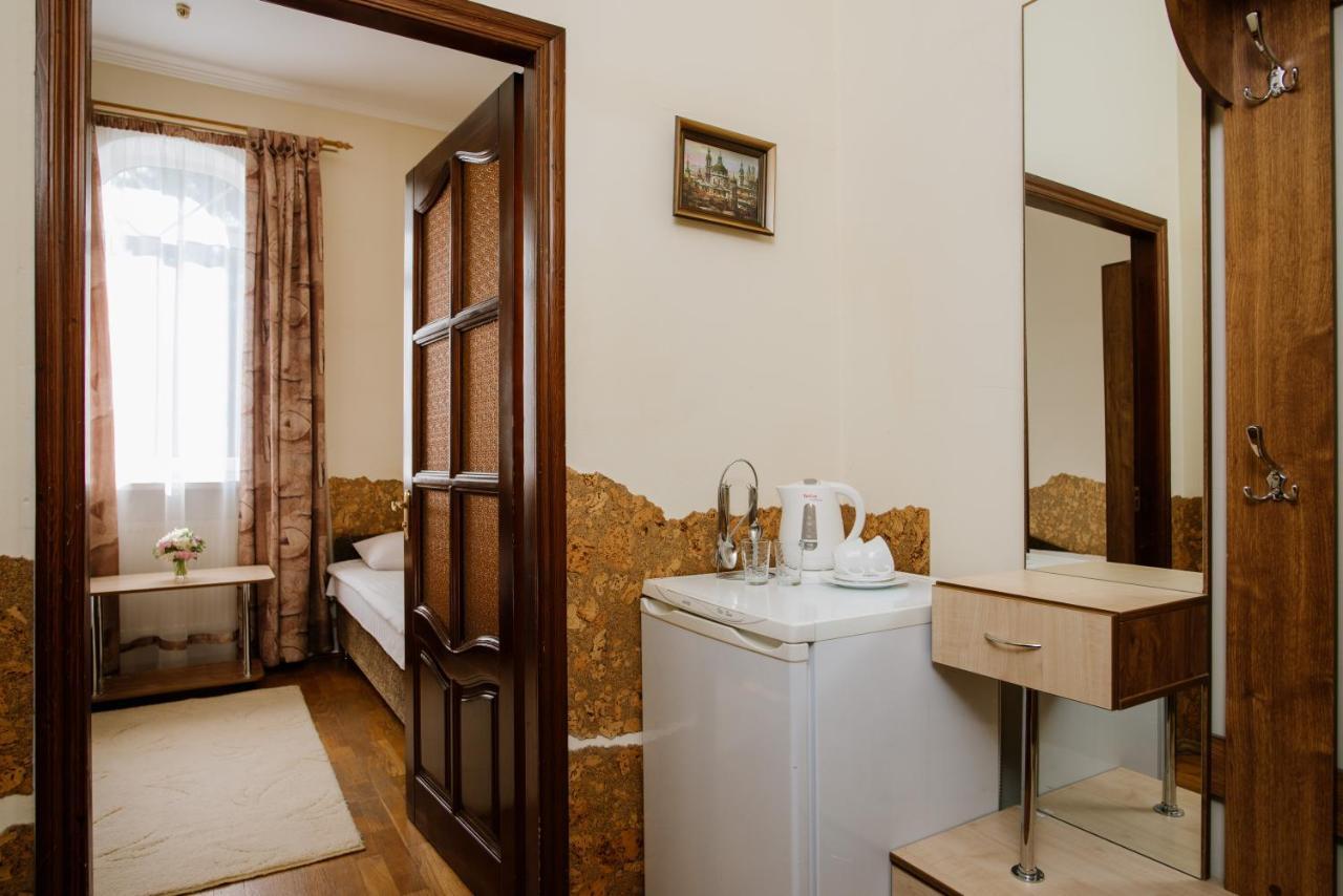 Villa Viktoriya Hotel Truskavets Room photo